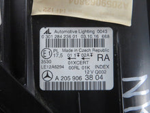 Laden Sie das Bild in den Galerie-Viewer, Frontscheinwerfer Mercedes-Benz W205 A2059063804 LED Rechts Headlight SCH8011147547tl