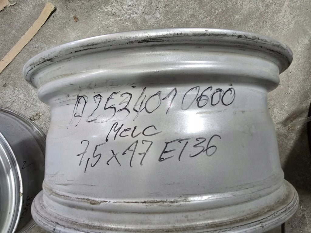1x Alufelge 17 Zoll 7.5" 5x112 36ET A2534010600 Mercedes-Benz Glc Coupe FEL2832114093al