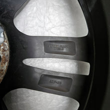 Load image into Gallery viewer, 1x Alufelge 17 Zoll 6.5" 5x112 48 5ET Glanz Schwarz RC27-657 Audi Rim Wheel FEL4926853415tn