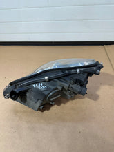 Laden Sie das Bild in den Galerie-Viewer, Frontscheinwerfer Mercedes-Benz Cls Rechts Scheinwerfer Headlight