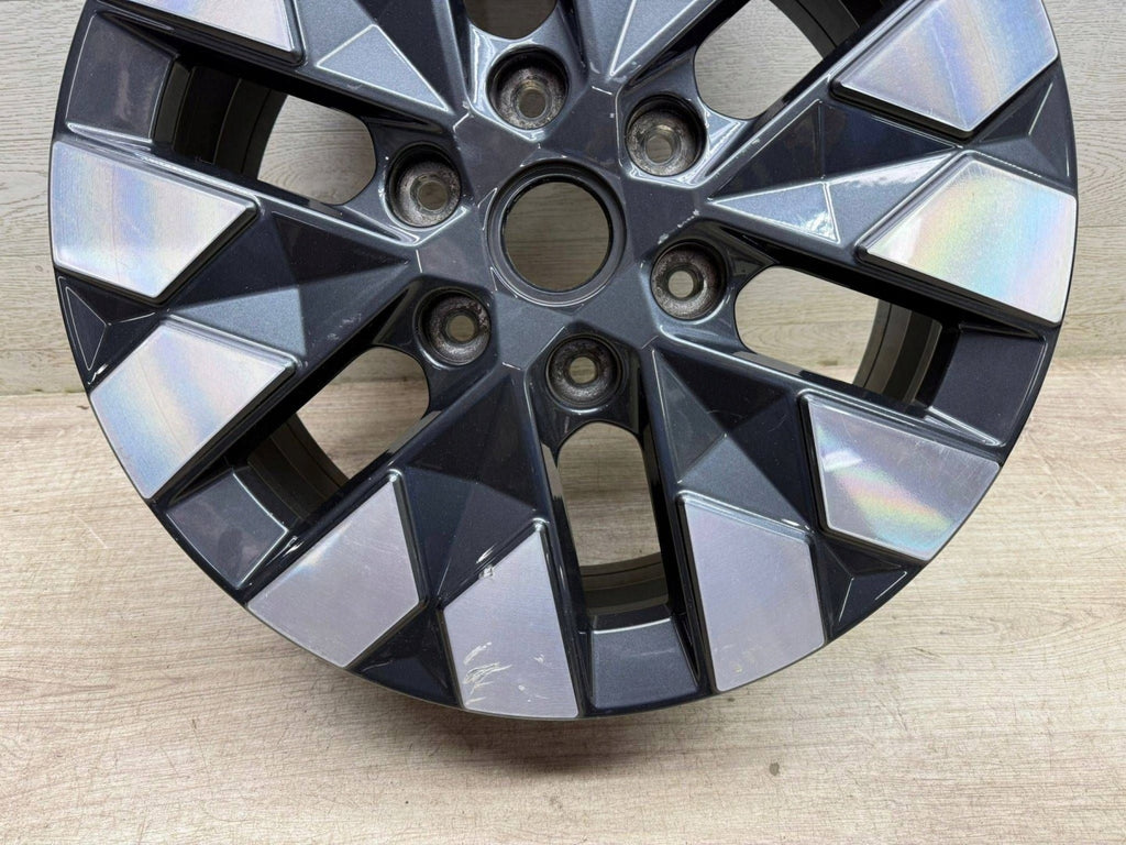 1x Alufelge 18 Zoll 5x114.3 52910CG940 Hyundai Staria Rim Wheel FEL2176363698sj