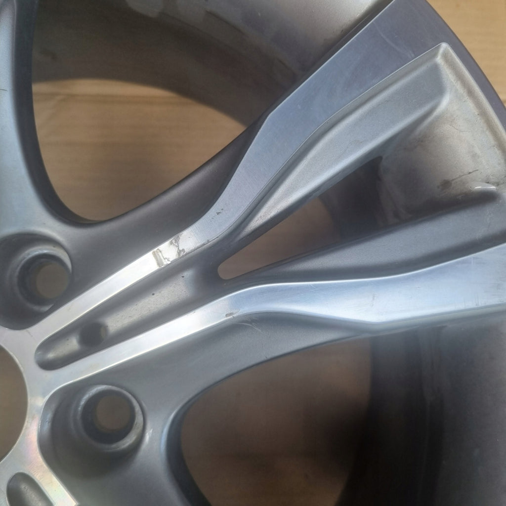 1x Alufelge 18 Zoll 8.0" 5x120 57ET Glanz Grau 6855093 BMW Active Tourer F45 F46 FEL2576075098vw