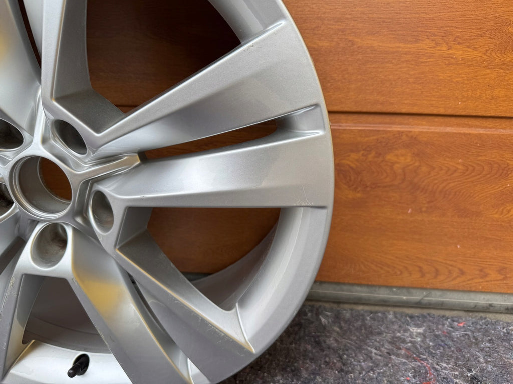 1x Alufelge 18 Zoll 7.0" 5x112 45ET Glanz Silber 57A601025E Skoda Kodiaq