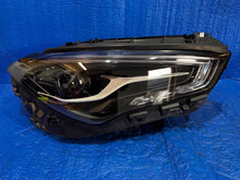Laden Sie das Bild in den Galerie-Viewer, Frontscheinwerfer Mercedes-Benz Cla X118 C118 A1189060801 Rechts Headlight SCH6448148230yw