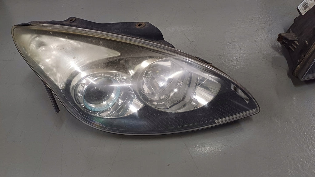Frontscheinwerfer Ford I30 Rechts Scheinwerfer Headlight SCH8868086744rv