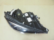 Laden Sie das Bild in den Galerie-Viewer, Frontscheinwerfer Mercedes-Benz W206 A2069067203 LED Rechts Headlight SCH1395951949lq
