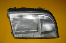 Laden Sie das Bild in den Galerie-Viewer, Frontscheinwerfer Mercedes-Benz W140 Rechts Scheinwerfer Headlight SCH6602102426cm