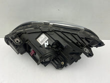 Laden Sie das Bild in den Galerie-Viewer, Frontscheinwerfer Mercedes-Benz W246 A2468207861 Xenon Rechts Headlight