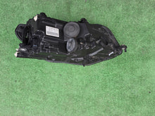 Load image into Gallery viewer, Frontscheinwerfer VW Caddy 2K1941005A Links Scheinwerfer Headlight SCH9275238334iw