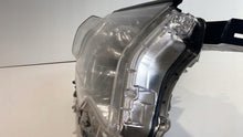 Laden Sie das Bild in den Galerie-Viewer, Frontscheinwerfer Toyota Land Cruiser 8113060M60 Rechts Scheinwerfer Headlight SCH1039829263rq