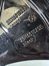 Load image into Gallery viewer, 1x Alufelge 17 Zoll 6.5" 5x100 39ET Glanz Schwarz 2GM601025E VW T-Cross FEL3995915972qc
