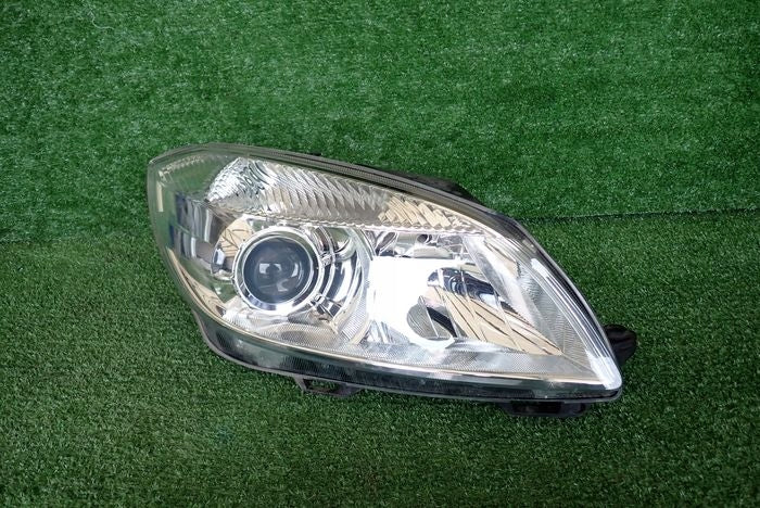 Frontscheinwerfer Skoda Fabia II Rechts Scheinwerfer Headlight