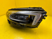 Laden Sie das Bild in den Galerie-Viewer, Frontscheinwerfer Mercedes-Benz W177 A1779061403 LED Rechts Headlight SCH8209620011km