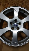 Laden Sie das Bild in den Galerie-Viewer, 1x Alufelge 17 Zoll 7.5&quot; 5x108 55ET 30671480 Volvo Xc60 Rim Wheel