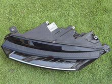 Laden Sie das Bild in den Galerie-Viewer, Frontscheinwerfer Skoda Octavia 5E4941015A Links Scheinwerfer Headlight SCH1602977397gv