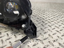 Laden Sie das Bild in den Galerie-Viewer, Frontscheinwerfer Peugeot 2008 208 9841641980 Rechts Scheinwerfer Headlight SCH5053850804nm