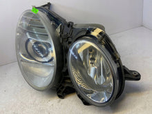 Laden Sie das Bild in den Galerie-Viewer, Frontscheinwerfer Mercedes-Benz W211 A2118203661 Rechts Scheinwerfer Headlight SCH3771932739fu