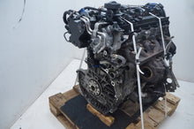 Load image into Gallery viewer, Motor Volvo S40 II C70 D5244T8 2.4 132kW Diesel Engine Unkomplett MOT7005584649eb