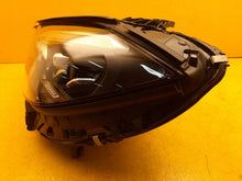 Laden Sie das Bild in den Galerie-Viewer, Frontscheinwerfer Mercedes-Benz W206 A2069066104 LED Links Headlight SCH1244762564vw