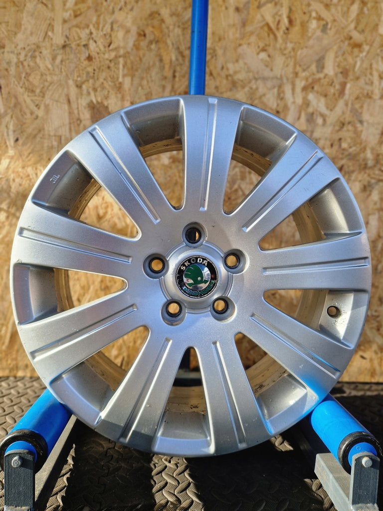 4x Alufelge 17 Zoll 6.0" 5x112 45ET Glanz Silber 3T0601025J Skoda Octavia I FEL8399014551wf