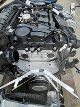 Laden Sie das Bild in den Galerie-Viewer, Motor Peugeot 208 II HN05 10TMAA 1.2 THP Benzin Engine Komplett