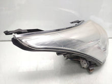 Laden Sie das Bild in den Galerie-Viewer, Frontscheinwerfer Toyota Avensis 8112605310 Rechts Scheinwerfer Headlight SCH5482246082fs