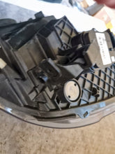 Laden Sie das Bild in den Galerie-Viewer, Frontscheinwerfer Ford Kuga II GV4113D155EH 9015644723131323 Links Headlight SCH8801646027al