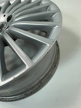 Load image into Gallery viewer, 1x Alufelge 17 Zoll A1564011800 Mercedes-Benz Gla Rim Wheel FEL4816457296rv
