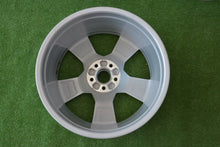 Load image into Gallery viewer, 1x Alufelge 19 Zoll 8.0&quot; 5x112 28ET Glanz Silber 4M0601025F Audi Rim Wheel