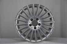 Load image into Gallery viewer, 1x Alufelge 17 Zoll 8.0" 5x112 48ET Glanz Silber A2124015402 Mercedes-Benz W212 FEL8063548320mq