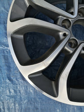 Laden Sie das Bild in den Galerie-Viewer, 1x Alufelge 17 Zoll 8.0" 5x112 54ET A2054013900 Mercedes-Benz W205 A205 FEL1491024934oe