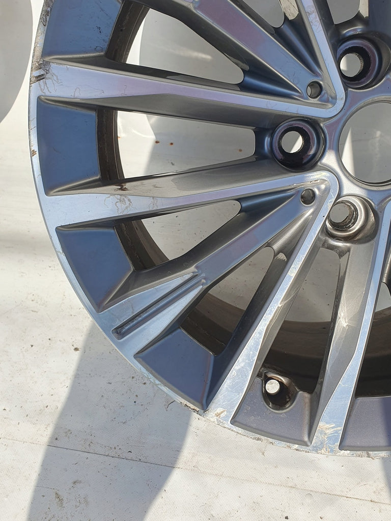 1x Alufelge 17 Zoll 7.5" 5x120 54ET Glanz 6856085 BMW 1 F40 Rim Wheel