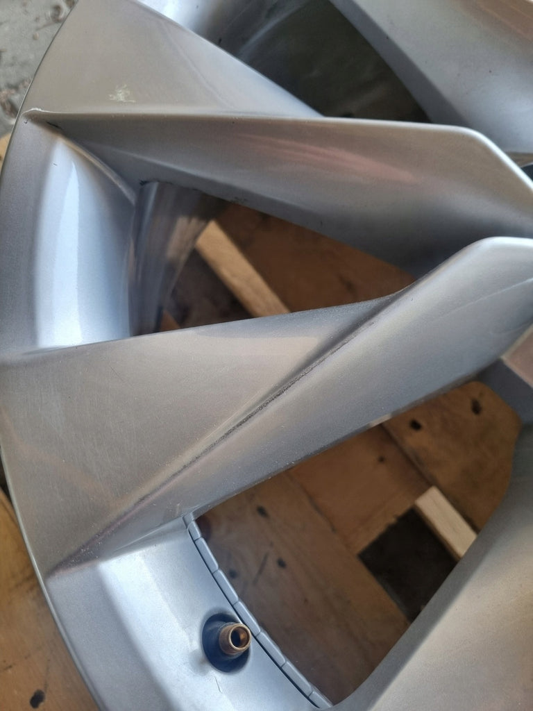 1x Alufelge 19 Zoll 8.0" 5x112 45ET Glanz Silber 5LA601025 Skoda Enyaq Rim Wheel