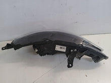 Laden Sie das Bild in den Galerie-Viewer, Frontscheinwerfer Peugeot 108 811500H150 90026268 Links Scheinwerfer Headlight SCH8756139840qk