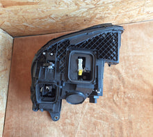 Laden Sie das Bild in den Galerie-Viewer, Frontscheinwerfer Mercedes-Benz W213 A2139061804 LED Rechts Headlight SCH7972735001vk