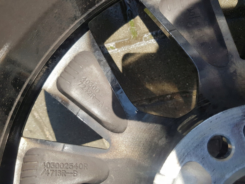 1x Alufelge 17 Zoll 7.0" 5x114.3 35ET Glanz 403002540R 403007242R Renault