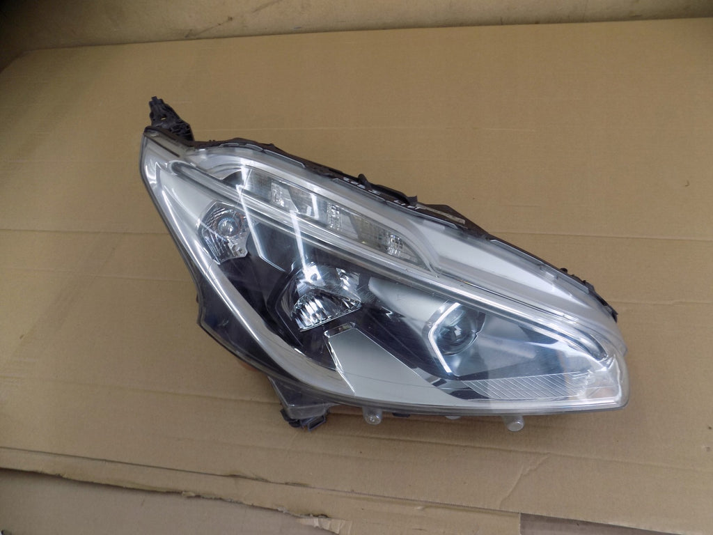 Frontscheinwerfer Peugeot 208 9810805880 Rechts Scheinwerfer Headlight SCH7579661645hq