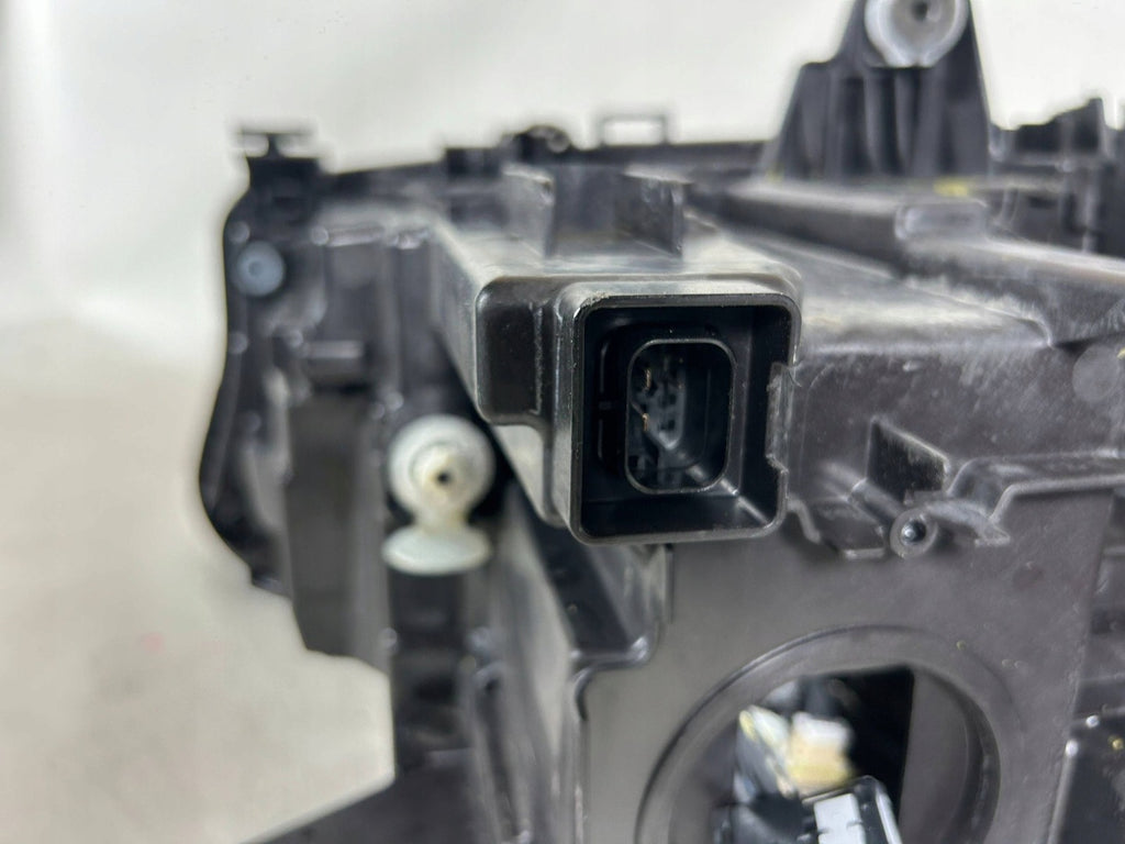 Frontscheinwerfer BMW X1 5A9A221-01 LED Ein Stück (Rechts oder Links) Headlight SCH6848419918hv