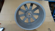 Load image into Gallery viewer, 1x Alufelge 18 Zoll 4E0601025AB Audi A8 Rim Wheel