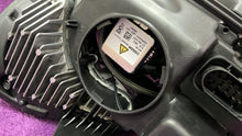 Laden Sie das Bild in den Galerie-Viewer, Frontscheinwerfer Mercedes-Benz W212 A2128201439 Xenon Rechts Headlight SCH2200420824ju