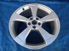 Load image into Gallery viewer, 1x Alufelge 19 Zoll 8.0" 5x112 49ET Glanz Silber 8V0601025CE Audi A3 Rim Wheel FEL2796639542fn