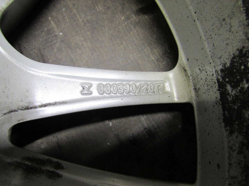 1x Alufelge 16 Zoll 6.5" 5x112 44 5ET Glanz Silber A1774010100 Mercedes-Benz FEL9285281183id