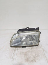 Laden Sie das Bild in den Galerie-Viewer, Frontscheinwerfer Peugeot Partner 129480 Vorderseite Scheinwerfer Headlight SCH3862909014ql