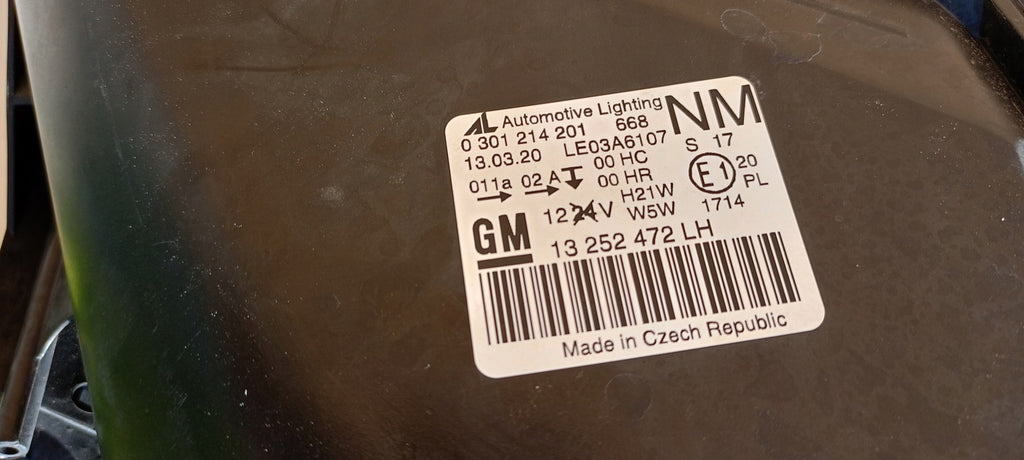 Frontscheinwerfer Opel Zafira 13252472 0301214201 Links Scheinwerfer Headlight