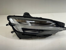 Laden Sie das Bild in den Galerie-Viewer, Frontscheinwerfer Volvo V60 S60 32228810 LED Rechts Scheinwerfer Headlight SCH7841173929ps