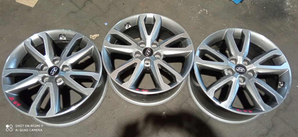 1x Alufelge 18 Zoll 7.5" 5x114.3 49ET Glanz Grau 52910-A1185 Hyundai Santa Fe
