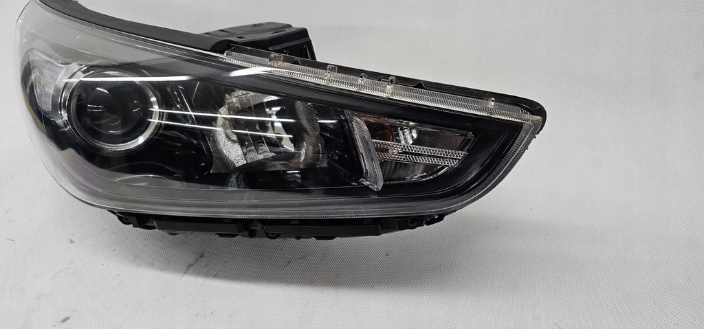 Frontscheinwerfer Hyundai I30 III 92102-G4020 92102-G4XXX Rechts Headlight