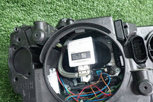 Laden Sie das Bild in den Galerie-Viewer, Frontscheinwerfer Skoda Octavia III 5E1941015B16S Links Scheinwerfer Headlight SCH3880751837bp