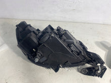 Laden Sie das Bild in den Galerie-Viewer, Frontscheinwerfer Peugeot 208 II 9833036380 LED Links Scheinwerfer Headlight SCH4582428246ju