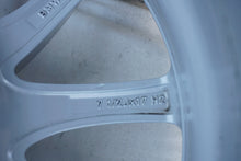 Laden Sie das Bild in den Galerie-Viewer, 4x Alufelge 17 Zoll 7.5" 5x112 27ET Silber 6868217 BMW Rim Wheel FEL1965964292ye